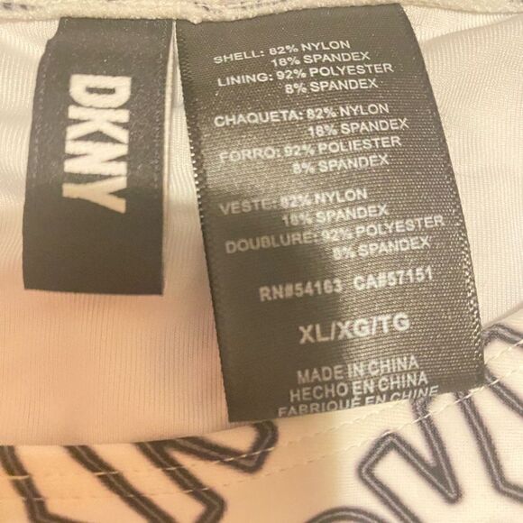 🛍️DKNY Women’s Logo soft white cropped Print Bikini swim Top , one piece XL 💥 - Picture 3 of 8